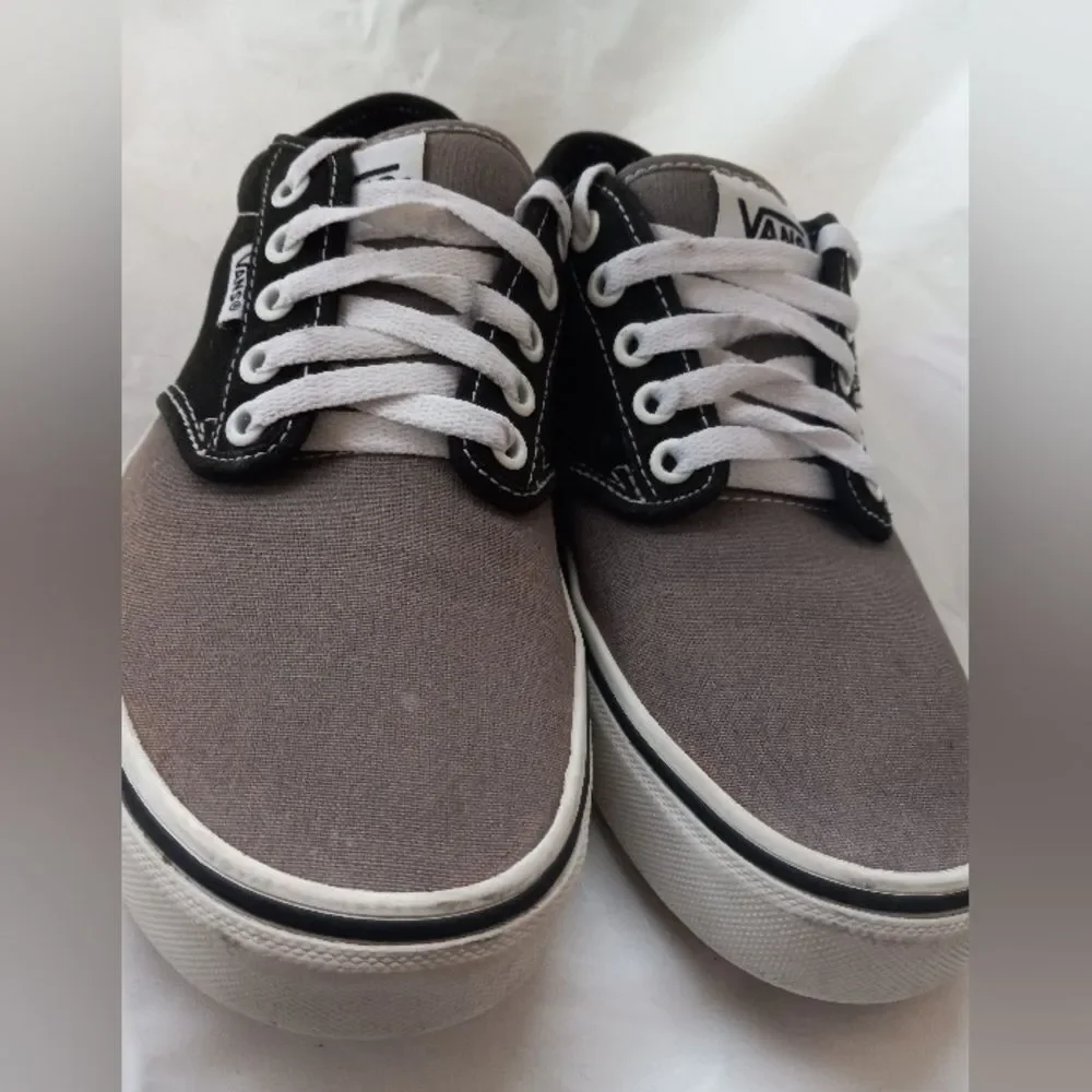 Vans Man's Atwood Sidewall Logo Grey/Black Skate Canvas Sneakers Size 7